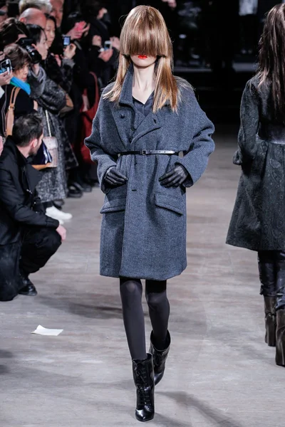 Look 4